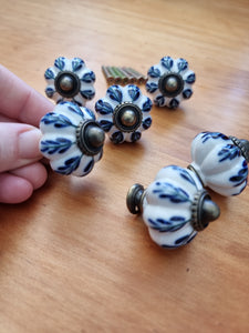 6x Ceramic floral Drawer handle pull