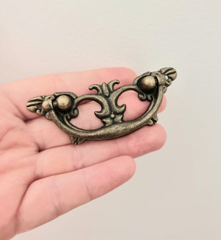 Drawer handle ornate