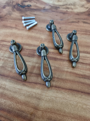 Drop Drawer handle pull