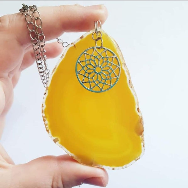Agate slice Jewellery & Decor