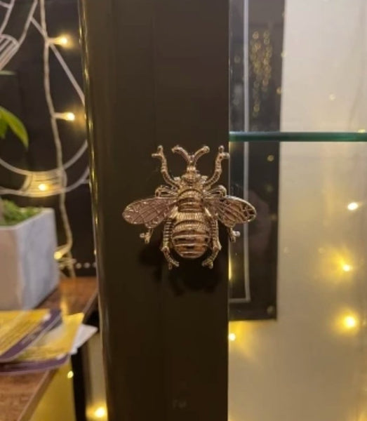 Feature Drawer handle pull