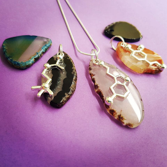 Agate slice Jewellery & Decor