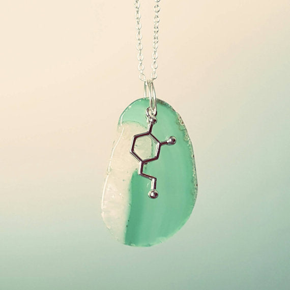 Agate slice Jewellery & Decor