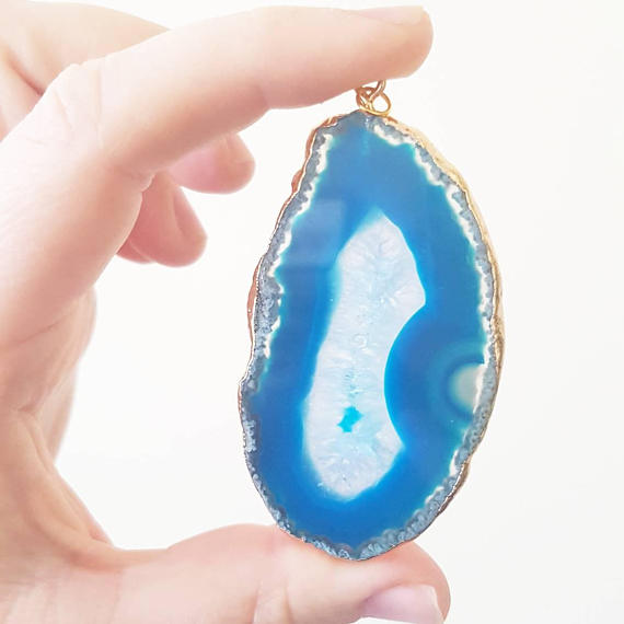 Agate slice Jewellery & Decor