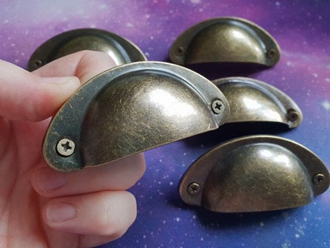Metal Drawer handle pull - Cup Shell