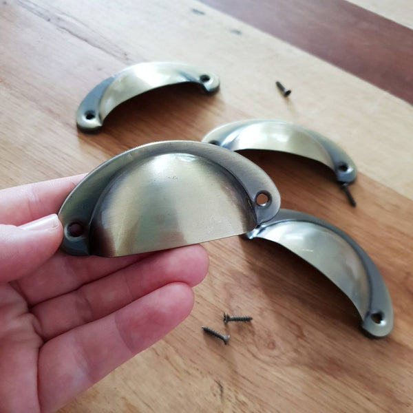 Metal Drawer handle pulls -  8cm Cup Shell knob Antique Vintage look