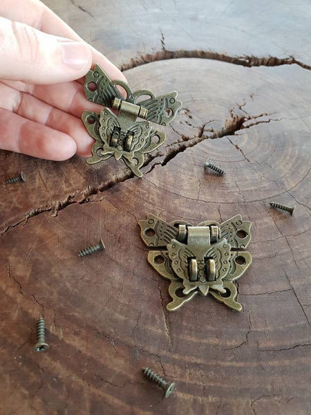 Butterfly Metal latch hasp - Antique Vintage Bronze look